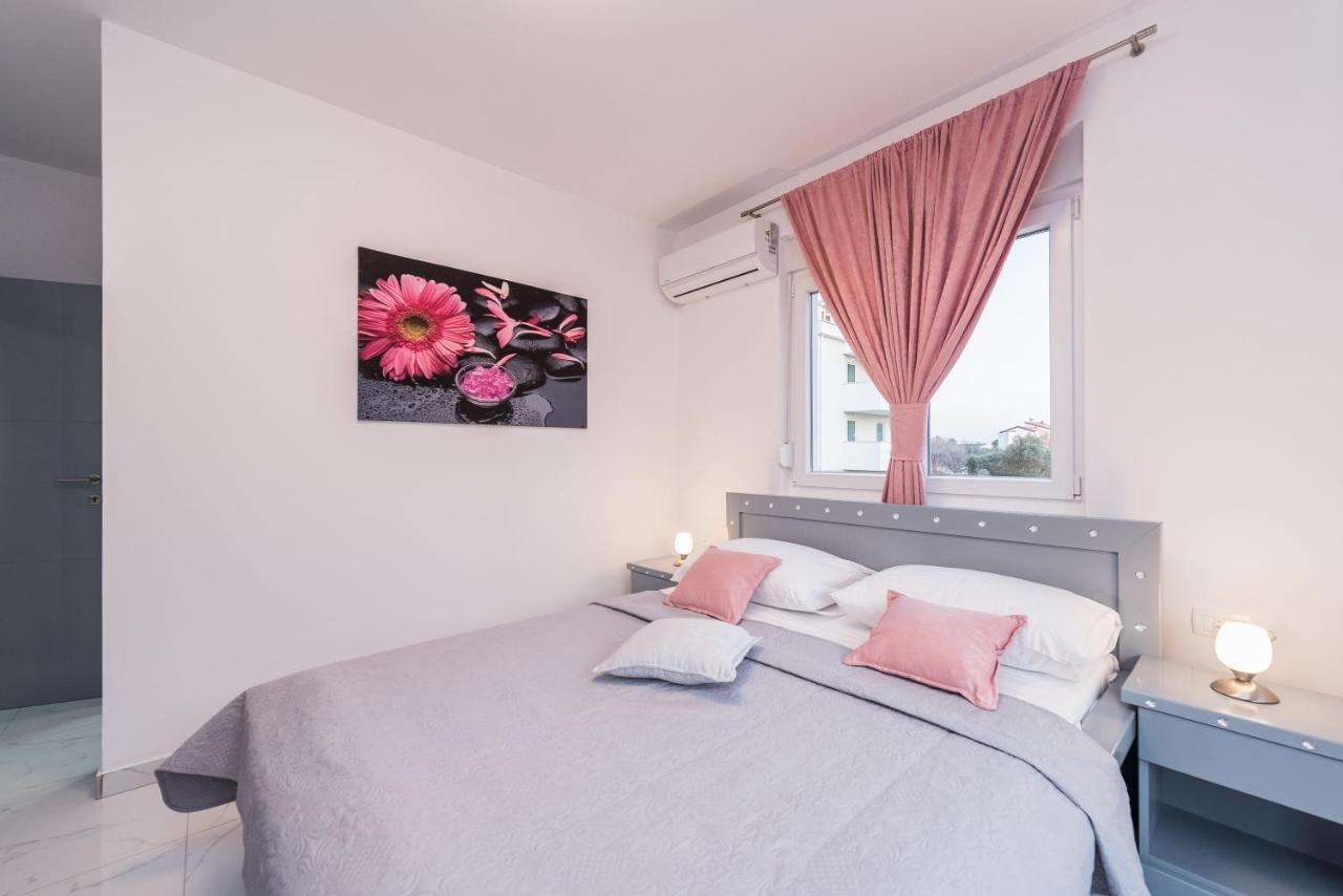Villa Jana Luxury Apartments نوفاليا المظهر الخارجي الصورة